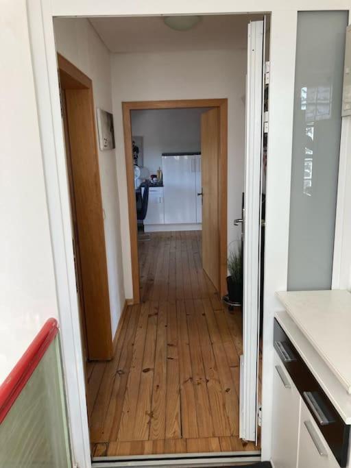 Sonnige Etagen-Wohnung, Alleinige Nutzung, Wasserbett Neunkirchen  Exterior foto